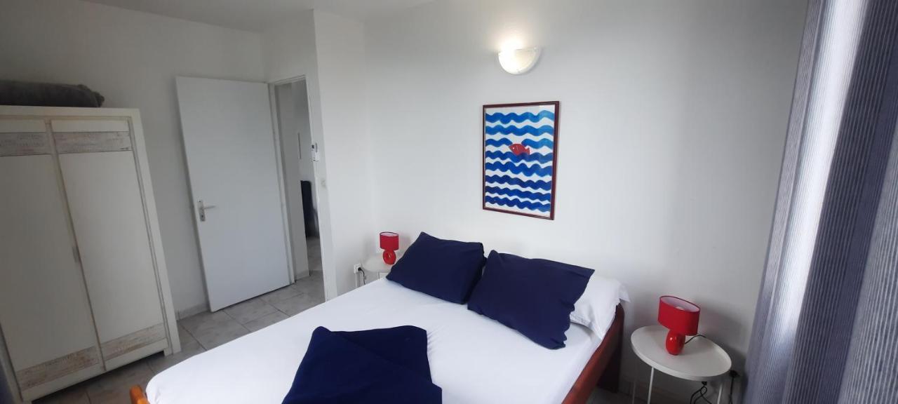 Habitation Bellevue Apartment เลอโวแกล็ง ภายนอก รูปภาพ