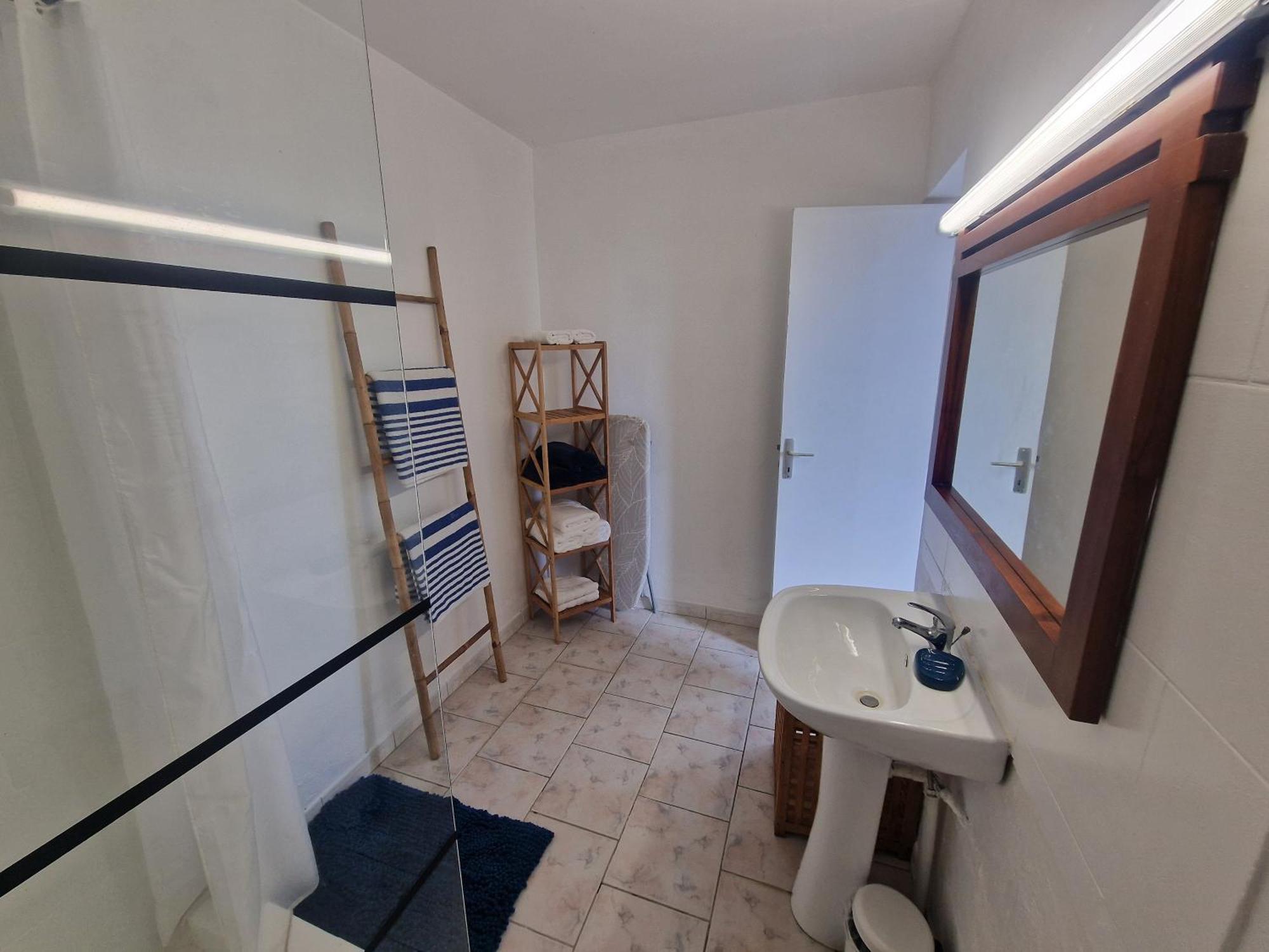 Habitation Bellevue Apartment เลอโวแกล็ง ภายนอก รูปภาพ