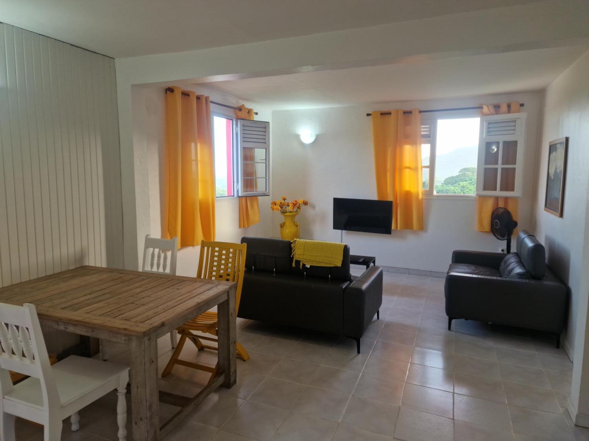 Habitation Bellevue Apartment เลอโวแกล็ง ภายนอก รูปภาพ