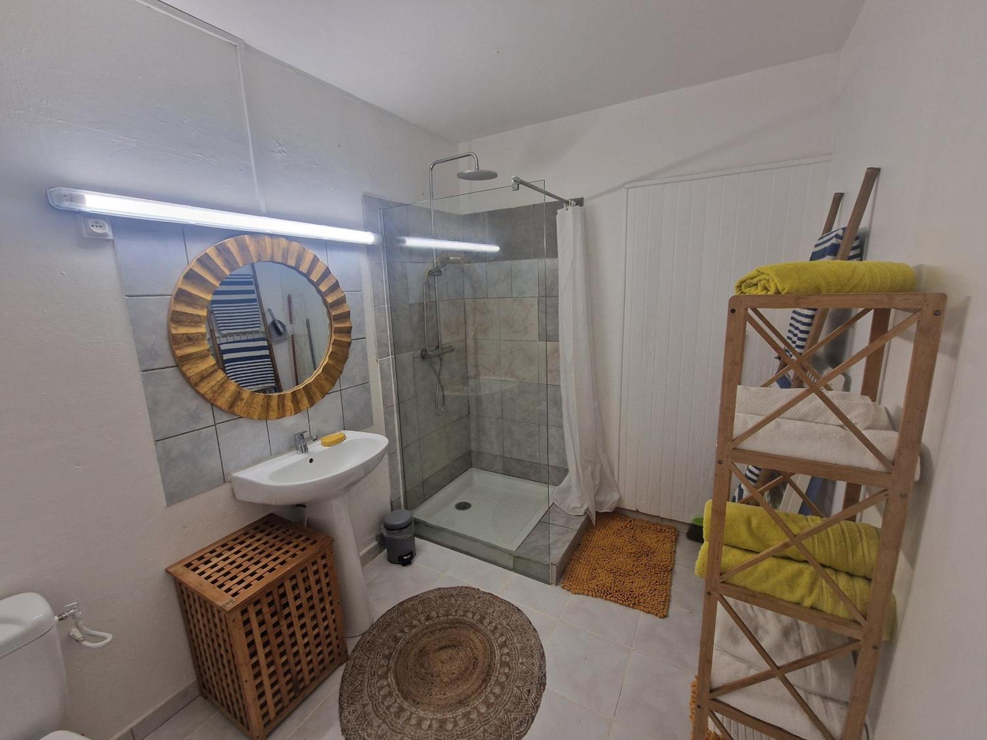 Habitation Bellevue Apartment เลอโวแกล็ง ภายนอก รูปภาพ
